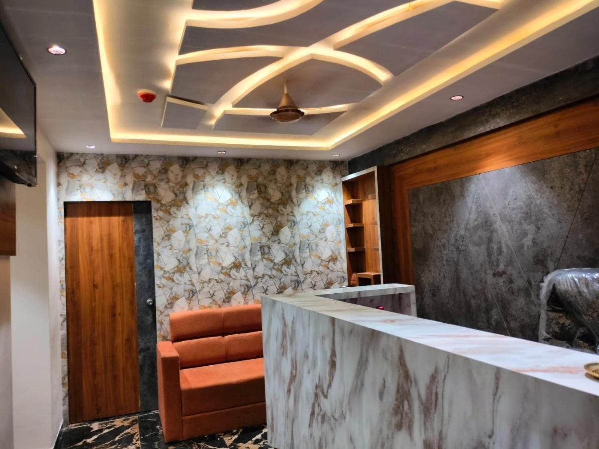 Hotel Paramount Villa 간디나가르 외부 사진